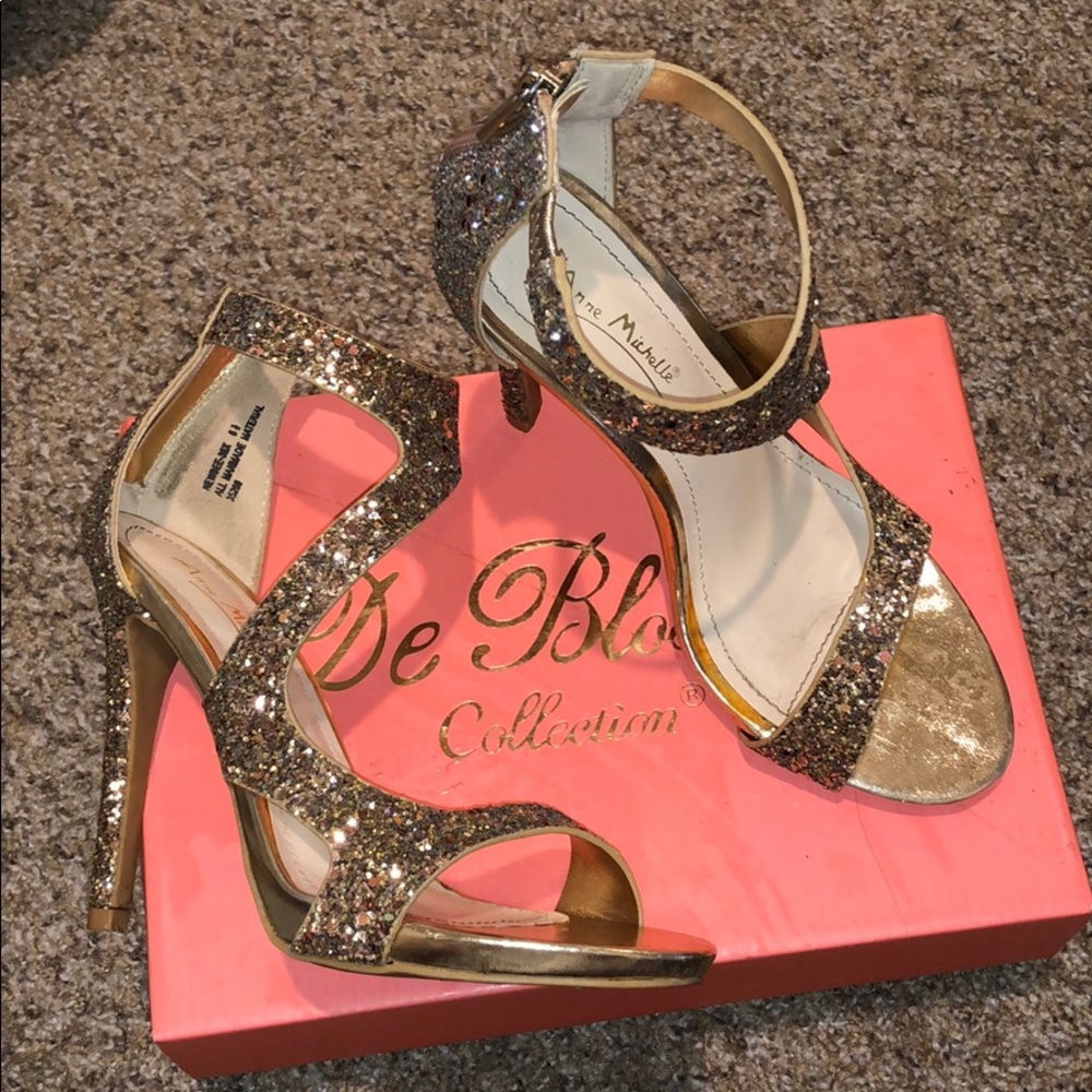 Nice sparkle heels